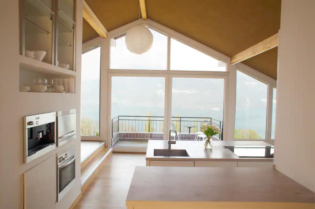 Lakeview Gem Krattigen Luaran gambar